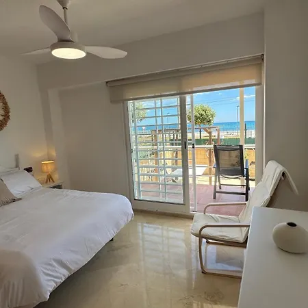 Increible Casa Frente A La Playa De Muchavista Alicante By Elconserje *